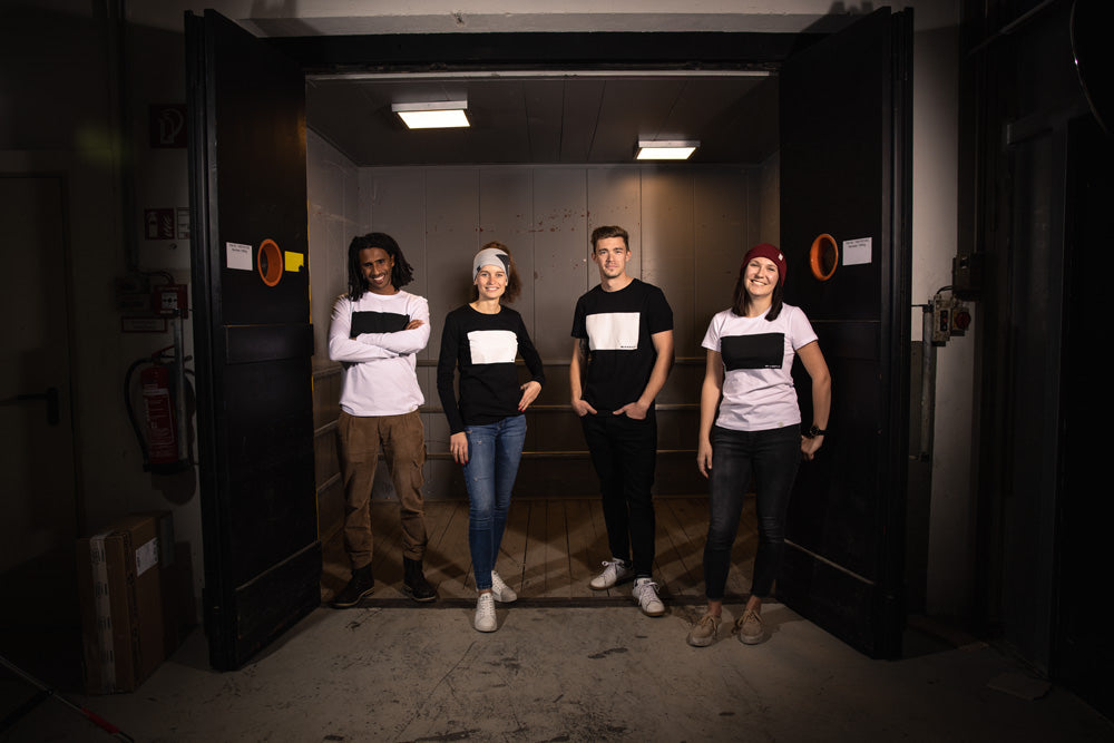 T-Shirt Dark Bar Women