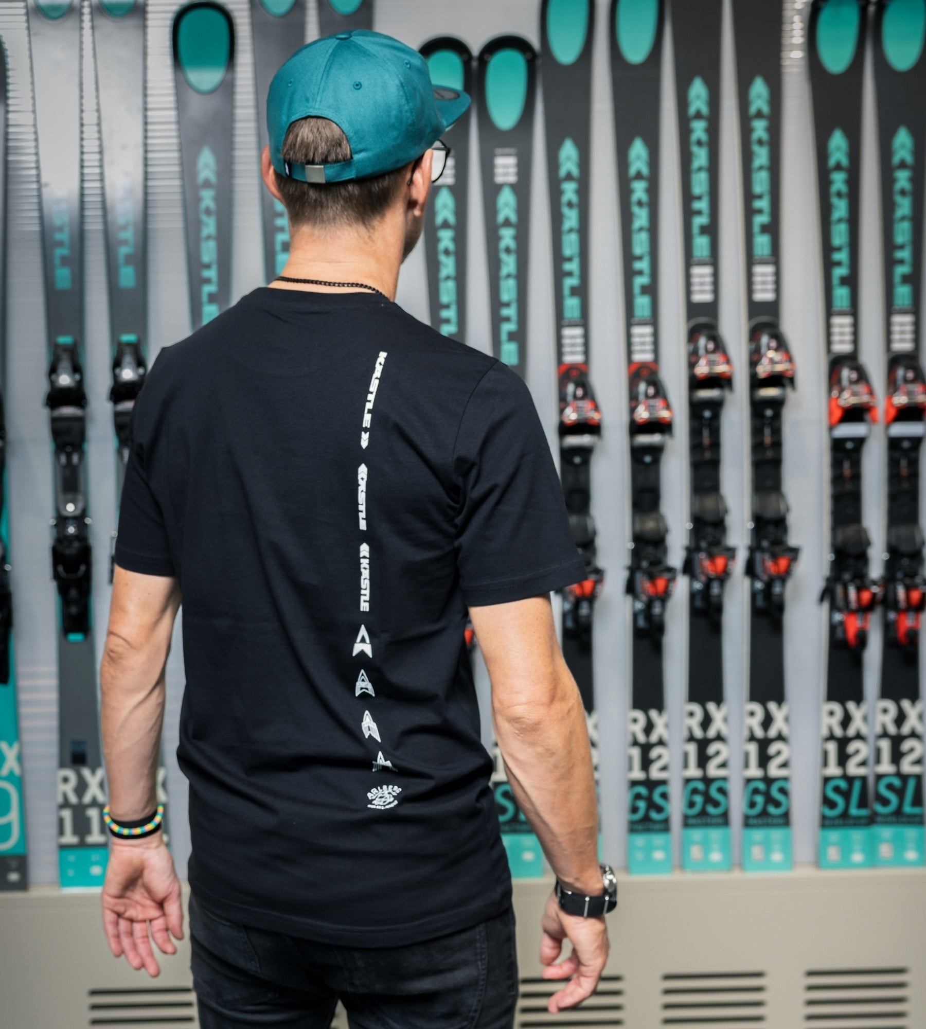 LOGO EVOLUTION T MEN